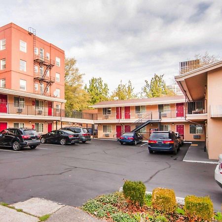 Econo Lodge City Center Portland Esterno foto